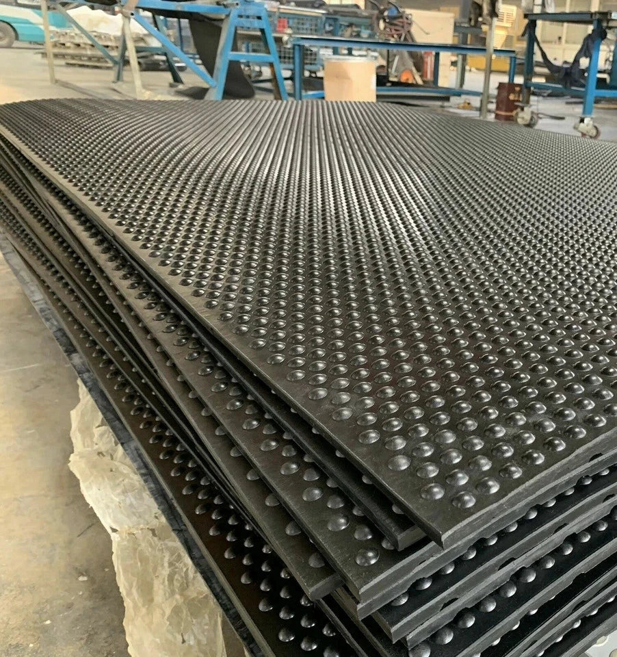 Home Rubber Gym mats, In or Out door Flooring 15mm(6ftx4ft) Hammer Top Design