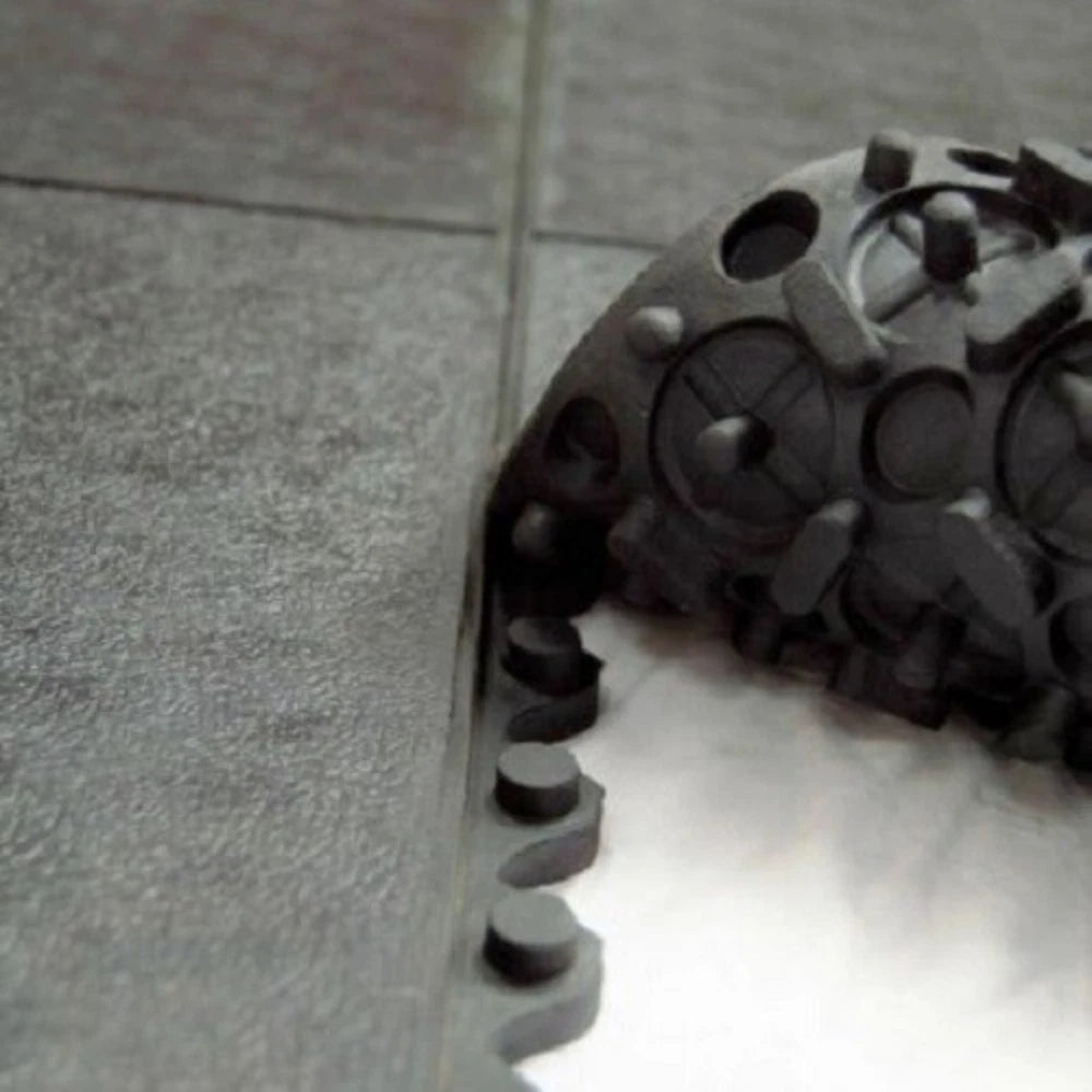 Interlocking Rubber Gym Mat Floor Tiles 90cm x 90cm x 14mm & Edge Strips
