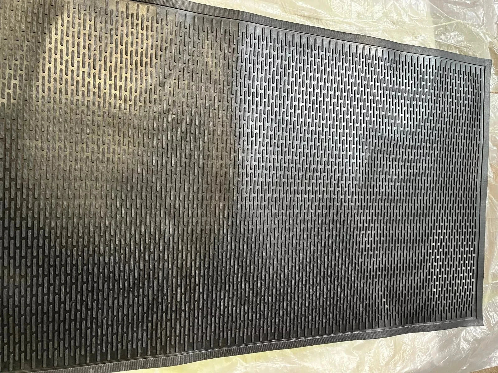 Wins Mart Capsule/Scrape Mat 5ft x 3ft x 10mm thick