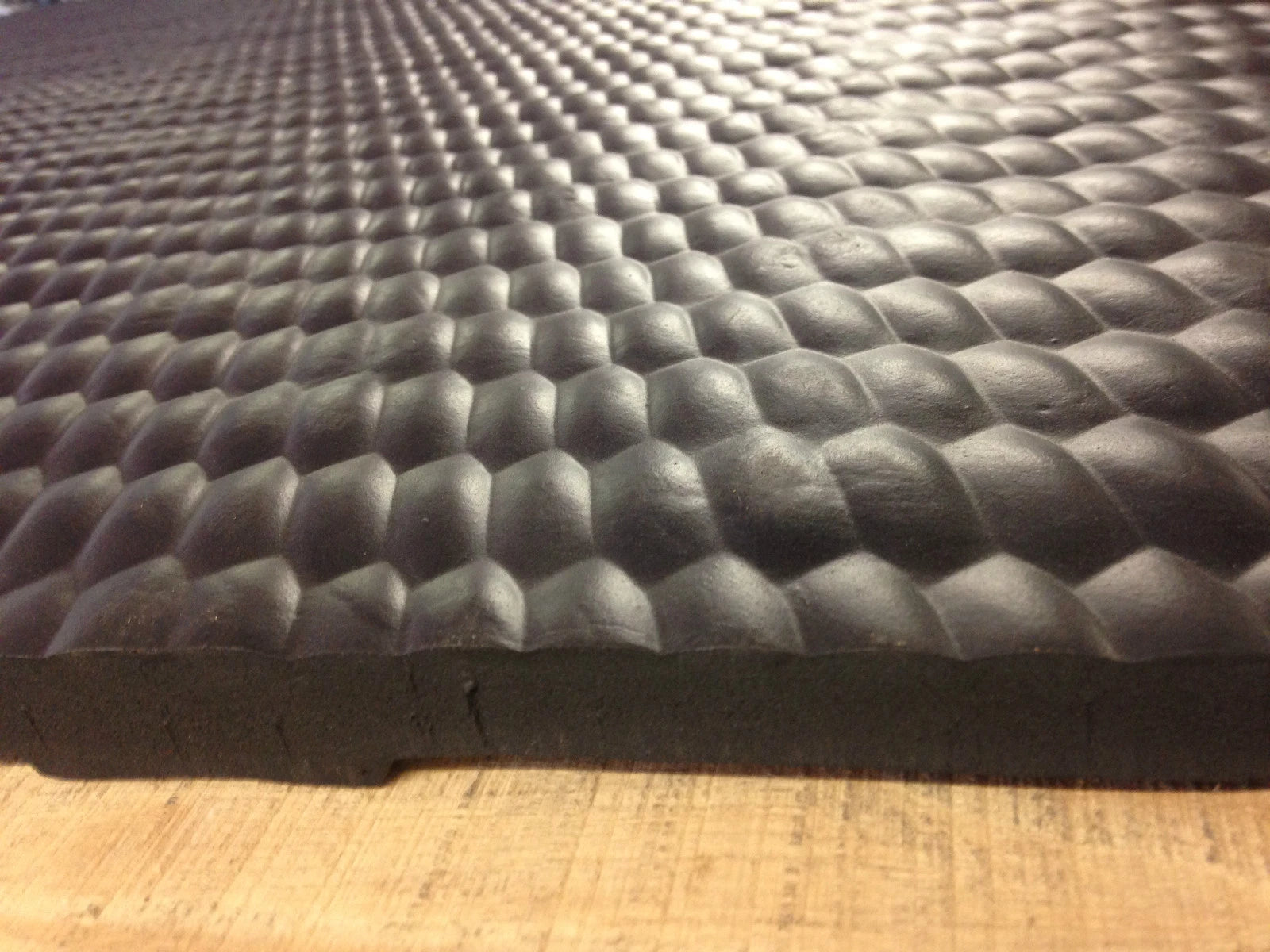 18mm EVA Pony Small Horse Mat Stable Flooring 6ft x 4ft Matting Flooring