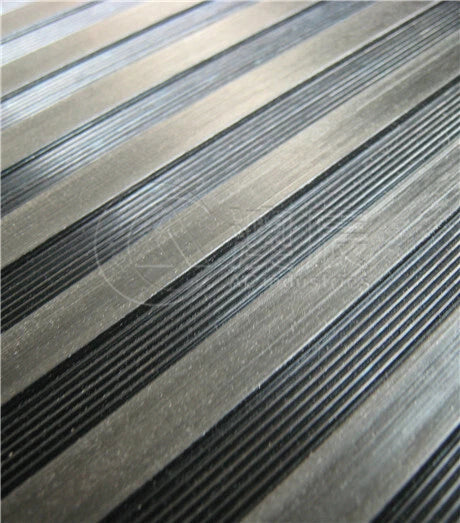 Decking anti slip/ Rubber Flooring Mat Heavy Duty strip design 1.2M wide 3mm