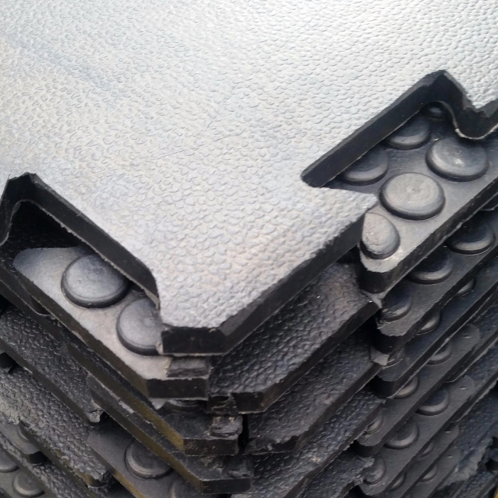 Interlocking Heavy Duty Rubber Floor Safety Mats | 1m² | 3 Thicknesses Available