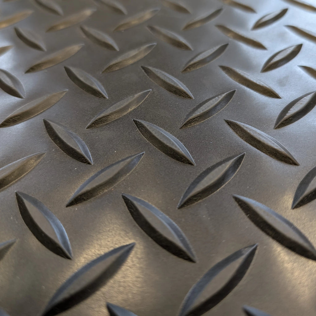 Anti Fatigue Mat - Comfort Foam Backing -90cm x 60cm - Checker Surface