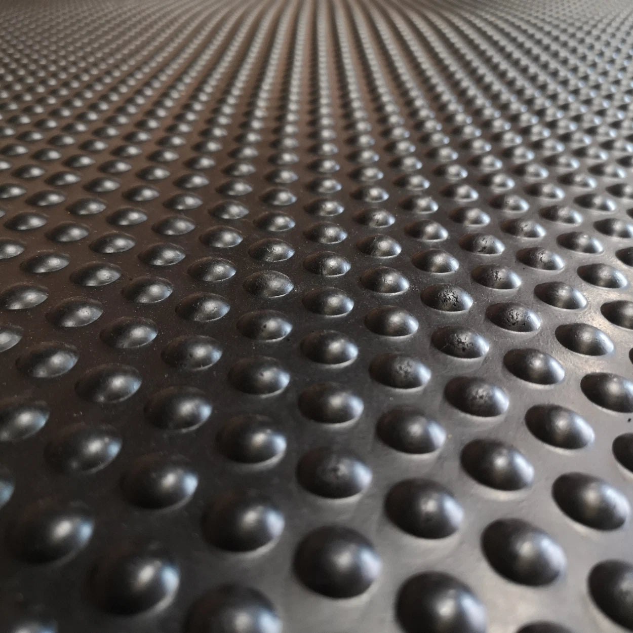 Bubbletop Rubber Stable Matting 6ft x 4ft 12mm Horse Mats Equestrian Floor
