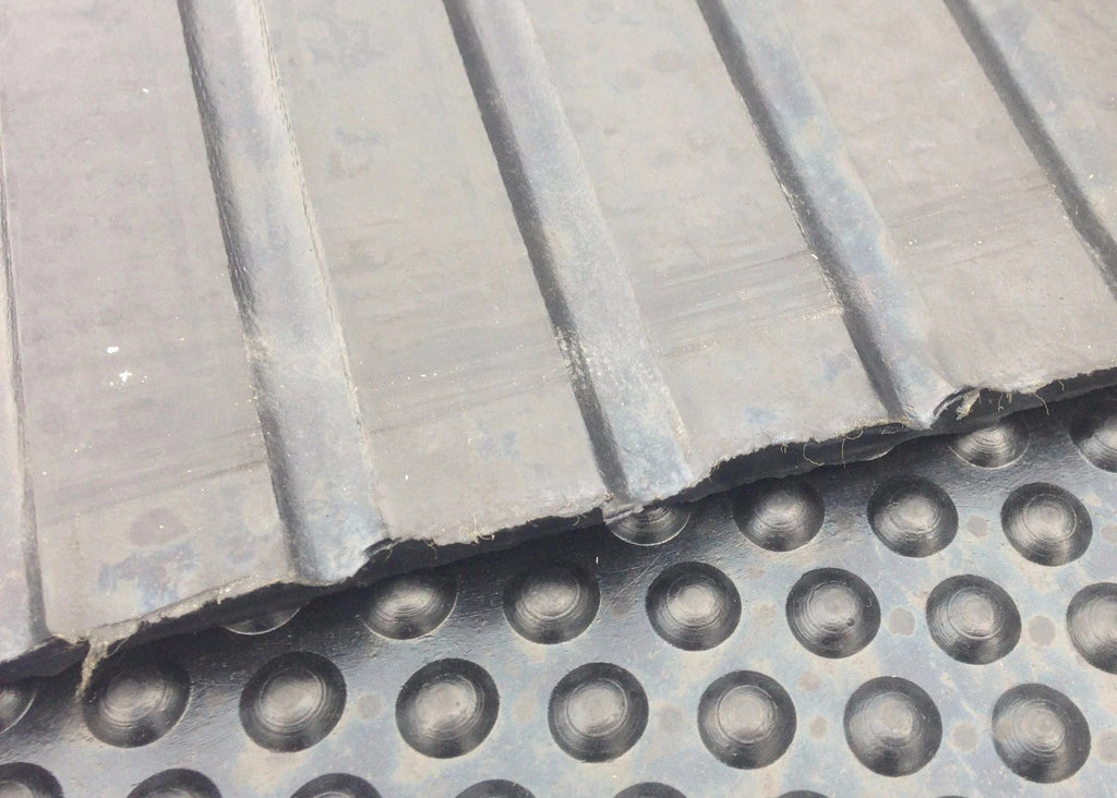 12 Mat Offer | Bubbletop Rubber Stable Matting 6ft x 4ft 12mm Horse Mats |