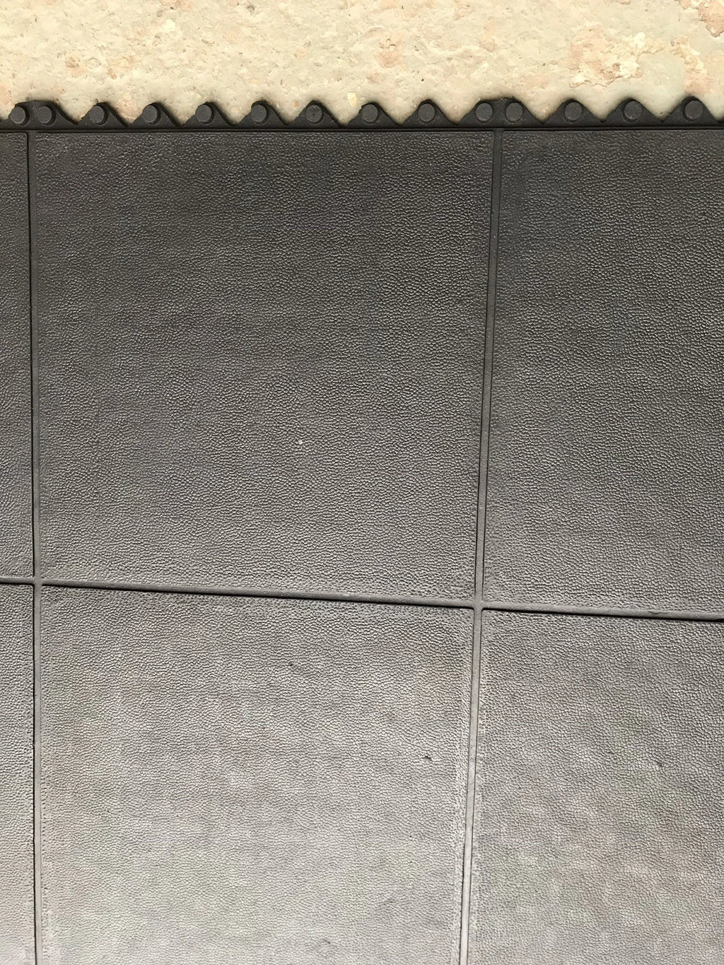 GYM RUBBER FLOOR INTERLOCKING -EXERCISE MAT 3x3ft (90x90cm)16 mm Plain Design