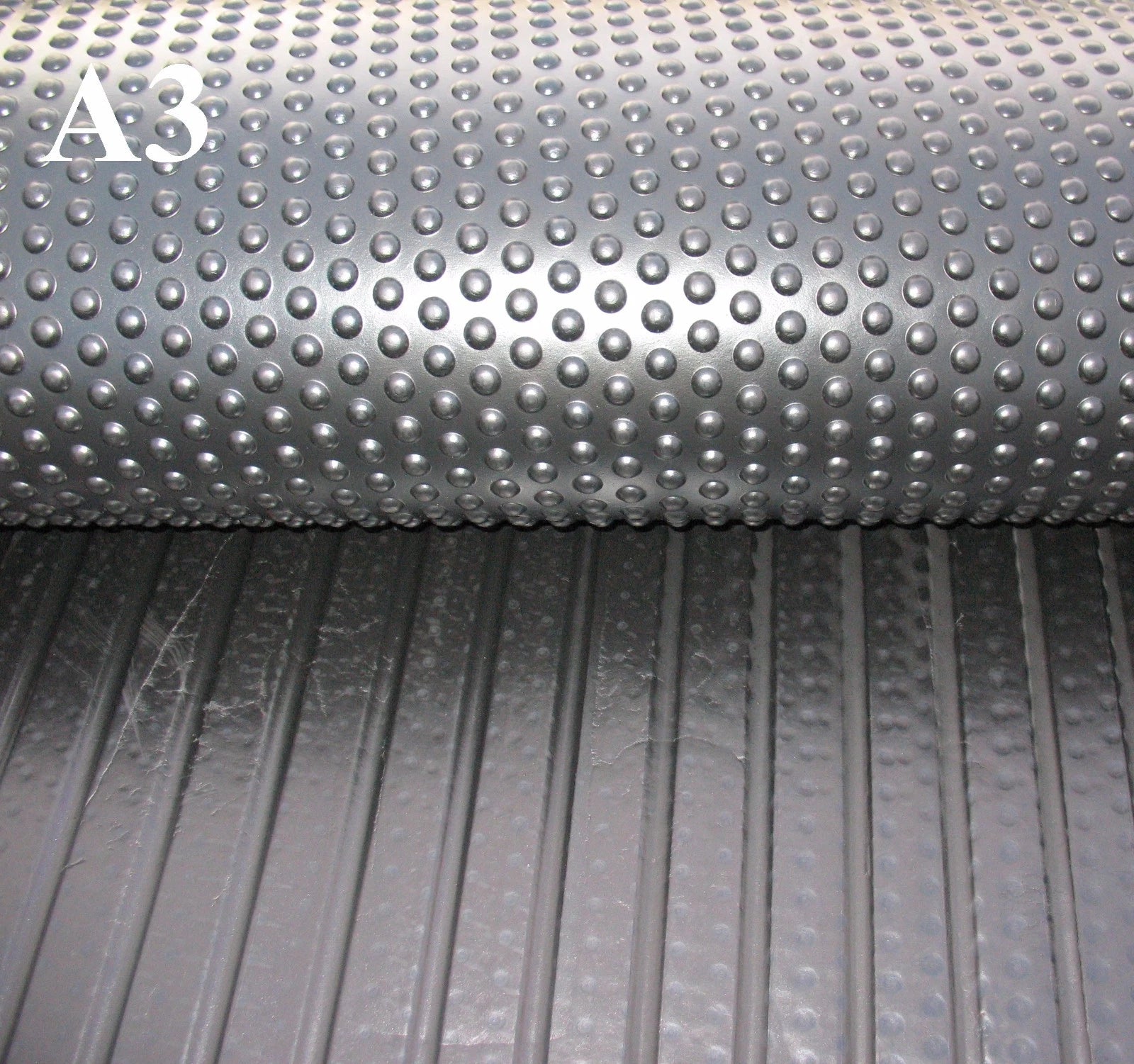Large Bubbletop Horse Pony Stable Mat | 18mm Thick | Heavy Duty Rubber Matting