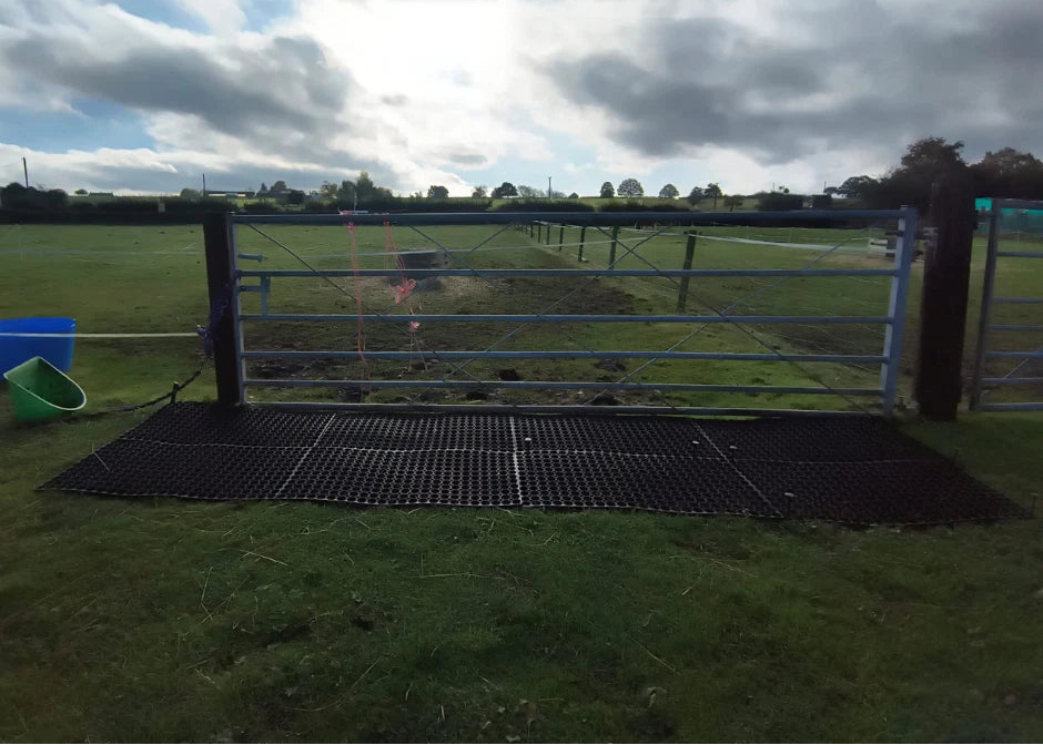 Heavy Duty Rubber Grass Mat - 1m x 0.5m, 16mm Thickness
