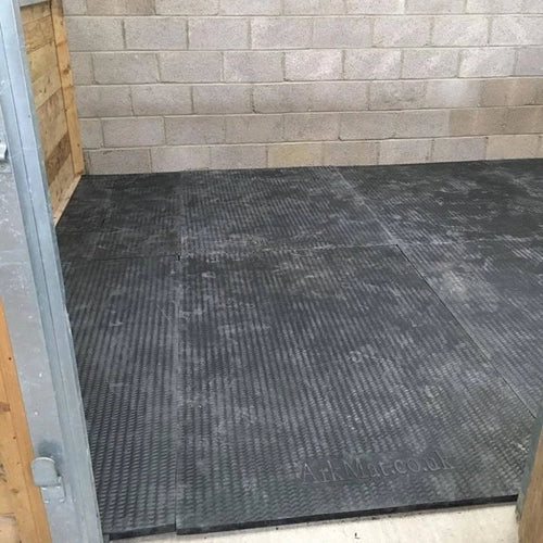Black Stable Horse Floor Matting EVA 24mm EVA Cushioned Flooring Mats