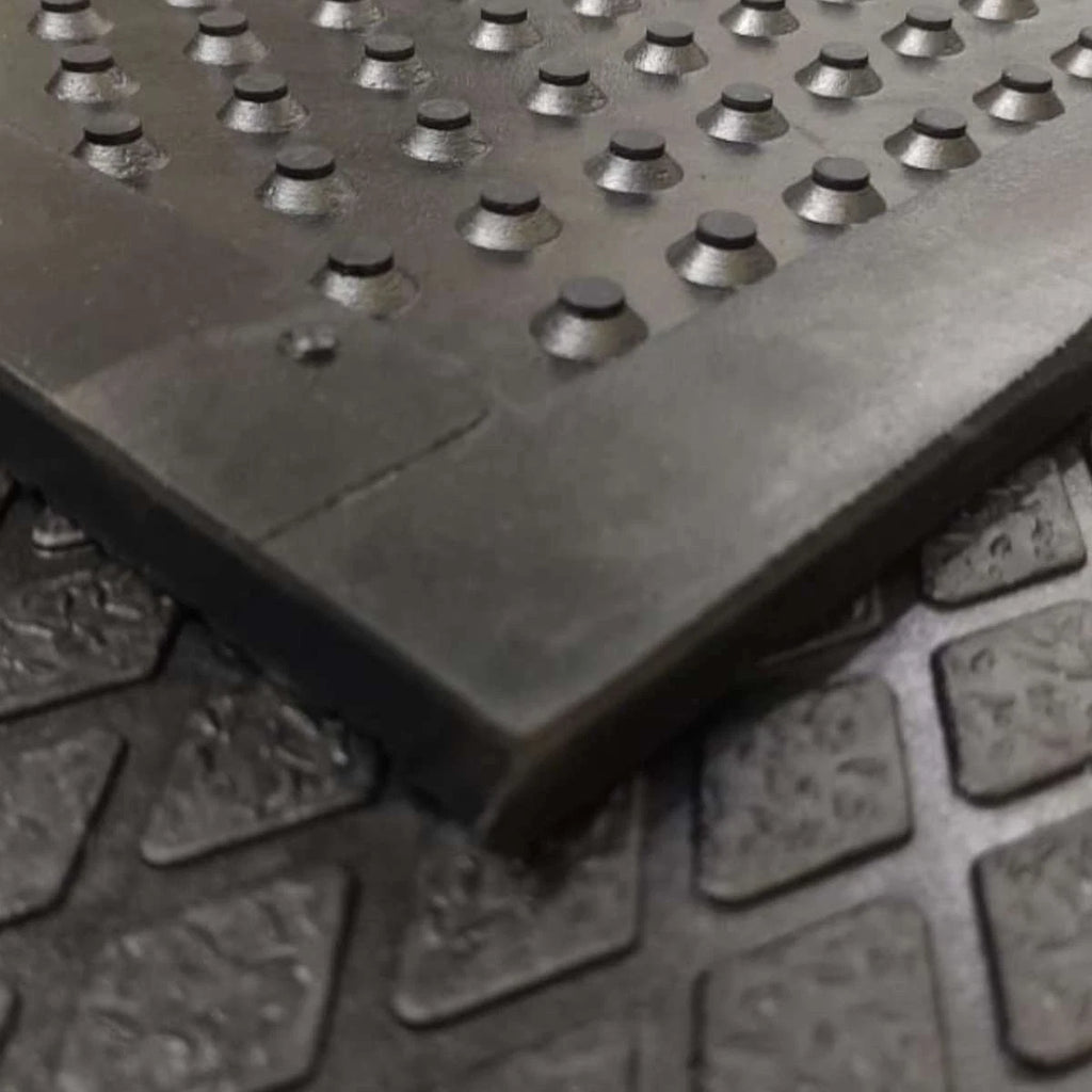 Luxury Anti-Fatigue Horse Stable Rubber Floor Mats Cushioned 6ft x 4ft x 16mm